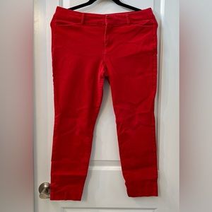 Old Navy Pixie Ankle Pants in Red, Size 10
